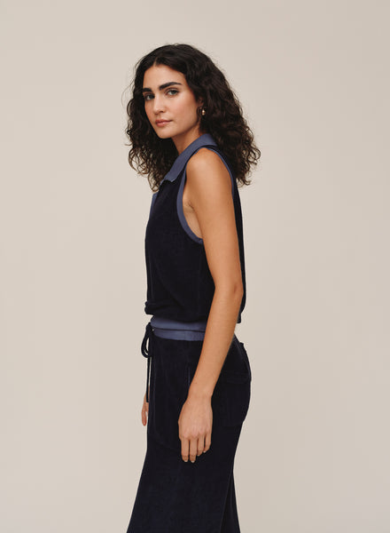 B20005-D36-302 - SLEEVELESS COLLAR TOP