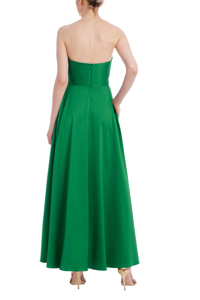 Badgley Mischka Bow Bodice Full Skirt Gown By Request Badgley Mischka Bow Bodice Full Skirt Gown By Request