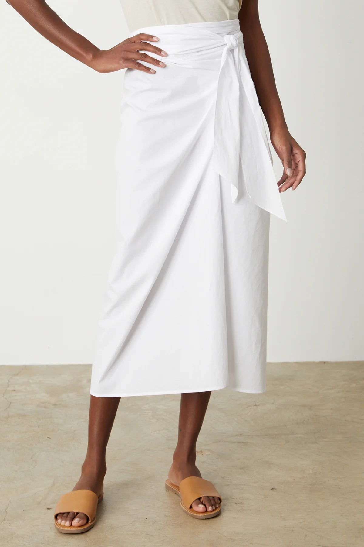Velvet Leena Tie Front Skirt- White